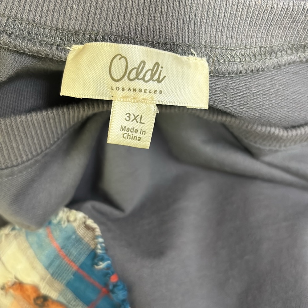 Oddi Gray Sweatshirt with Plaid Patch - Picture 3 of 5